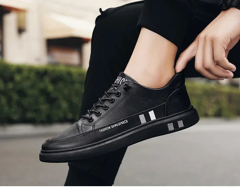 Tênis Masculino Casual de Couro - Branco, Estilo Esportivo e Impermeável para o Dia a Dia