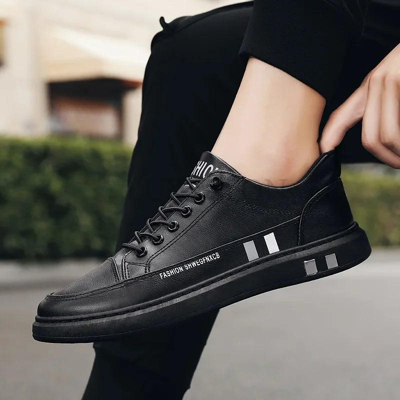 Tênis Masculino Casual de Couro - Branco, Estilo Esportivo e Impermeável para o Dia a Dia