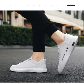 Tênis Masculino Casual de Couro - Branco, Estilo Esportivo e Impermeável para o Dia a Dia